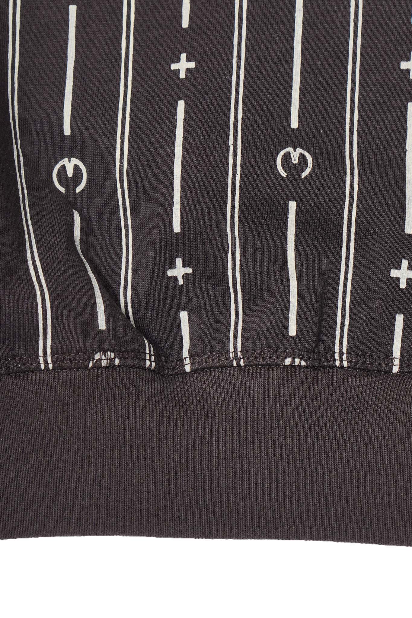 M+ PINSTRIPE SWEATSHIRT IN CHARCOAL GREY