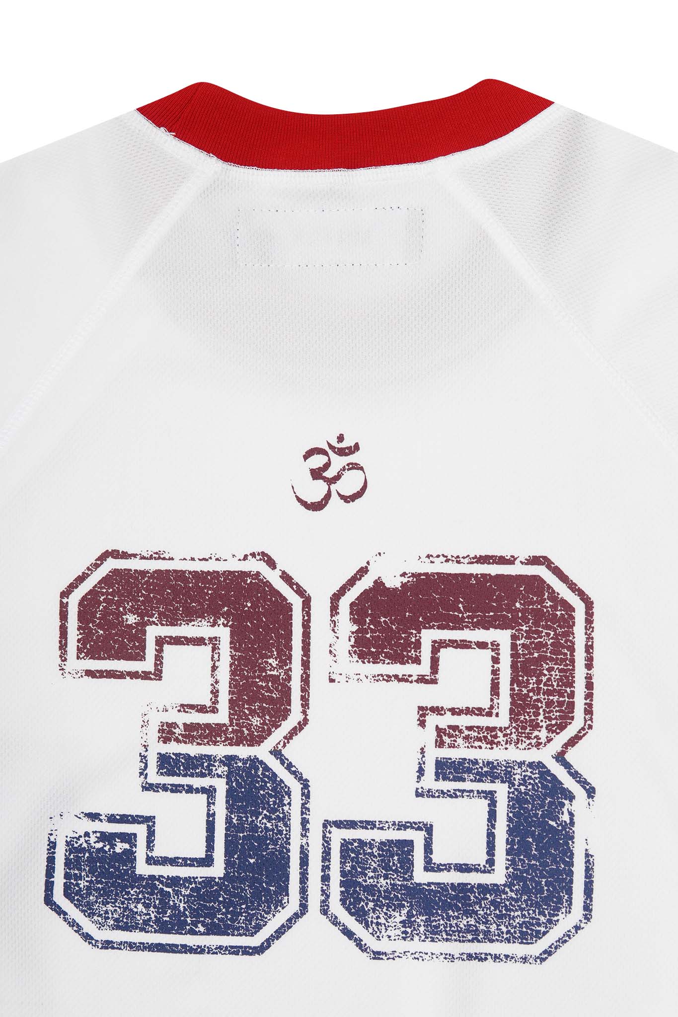 "33" TEE IN CARMINE/NAVY