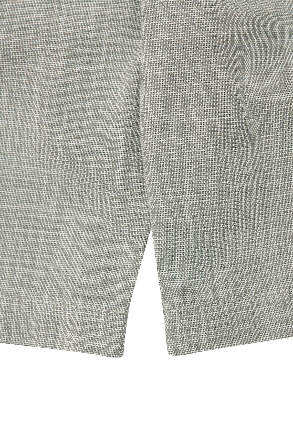 WINDWARD SHORTS IN SAGE MIST