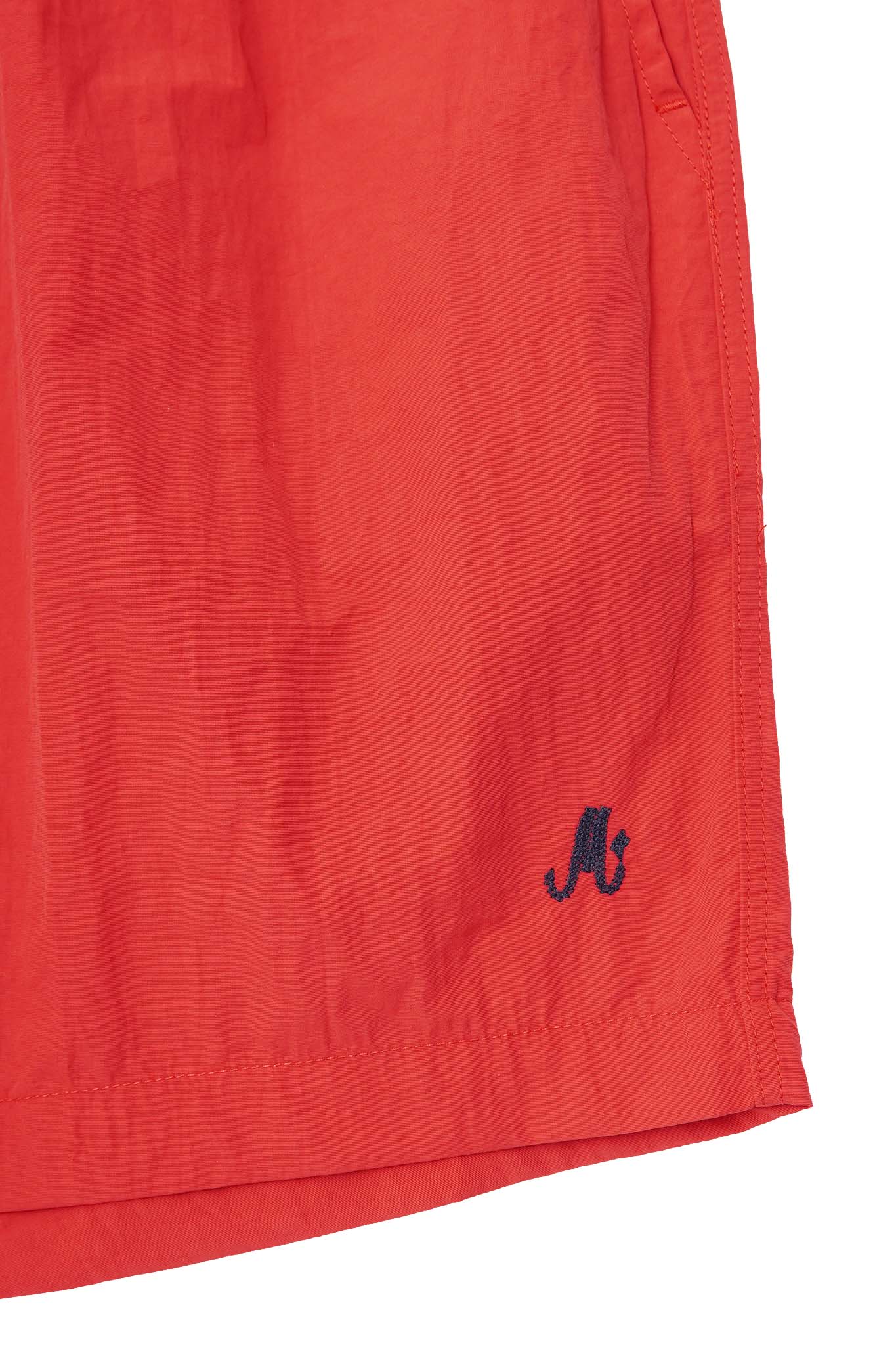 HOUSE SHORTS IN SCARLET