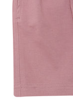 PLEATED HOUSE SHORTS IN LAVENDER