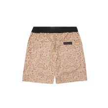 STRIDE SHORTS IN TUSK PAISLEY