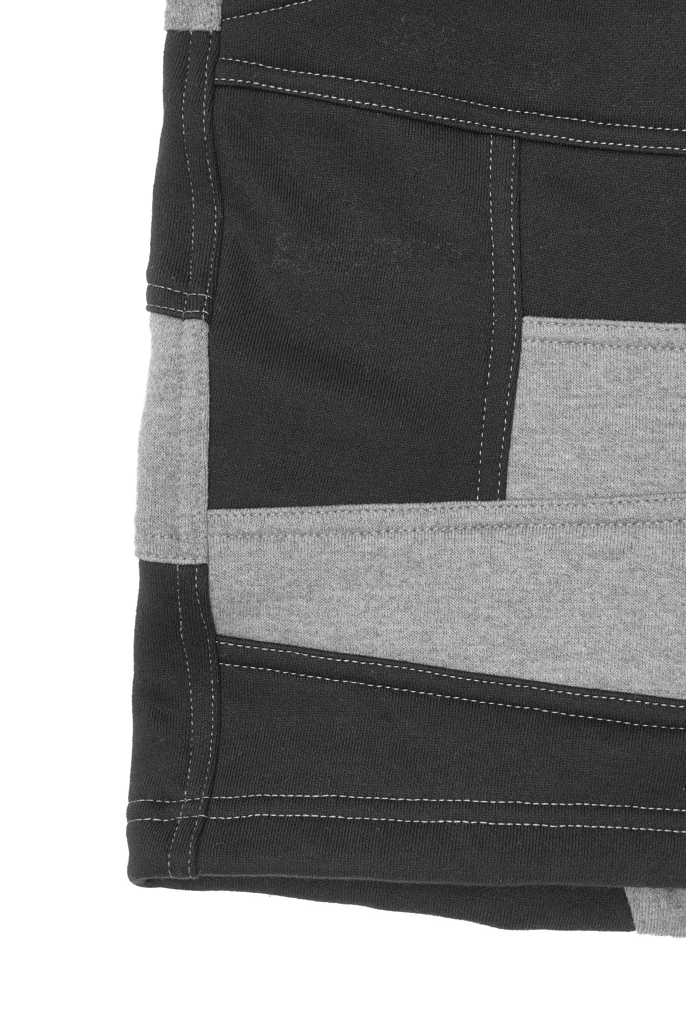 NEEDLEWORK SWEATSHORTS IN CAVIAR/HEATHER GREY