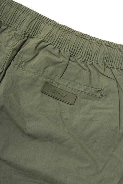 MEADOW SHORTS IN OLIVE