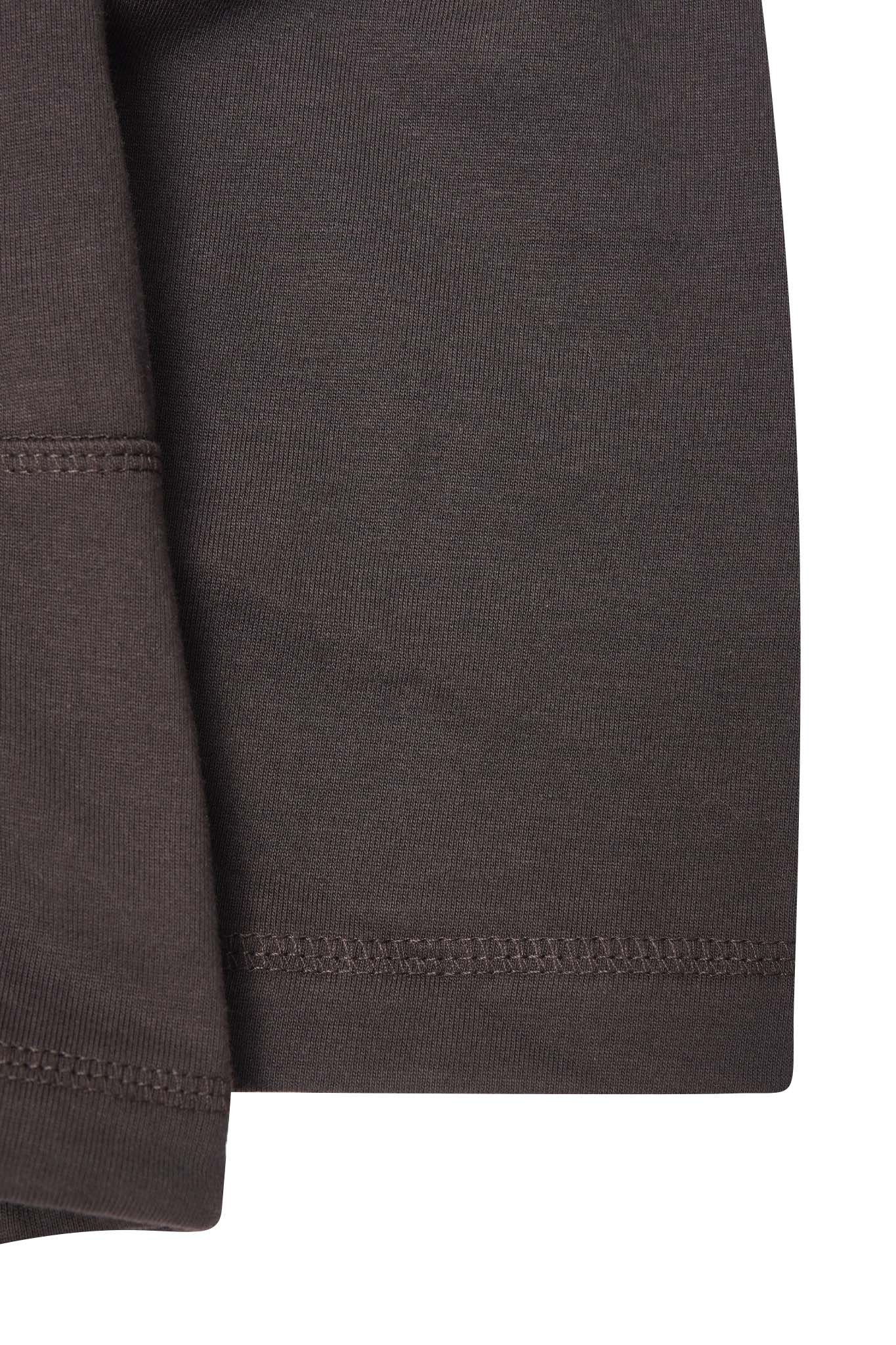 UTILITY LONGSLEEVE TEE IN CHARCOAL GREY