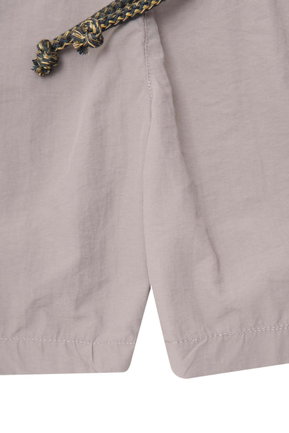 SOLAR SHORTS IN STONE GREY