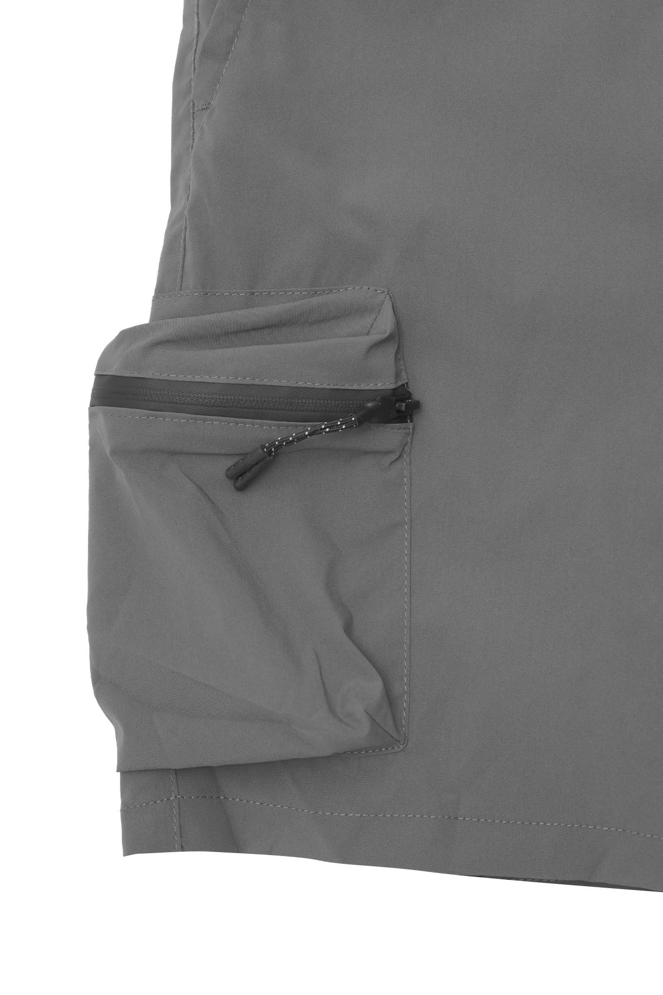 TREK SHORTS IN STONE GREY