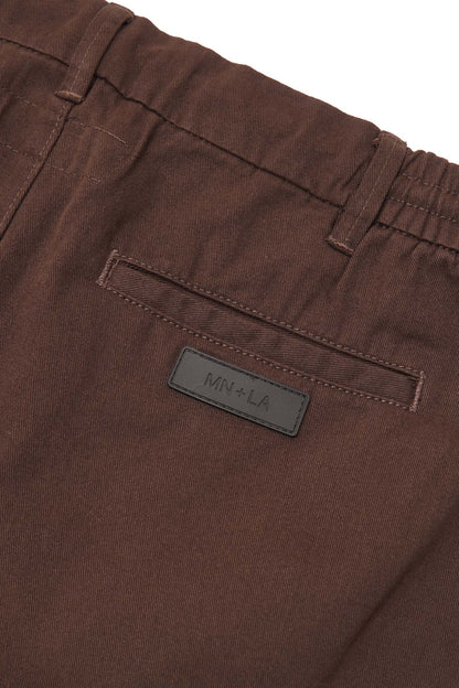 ROAM SHORTS IN UMBER