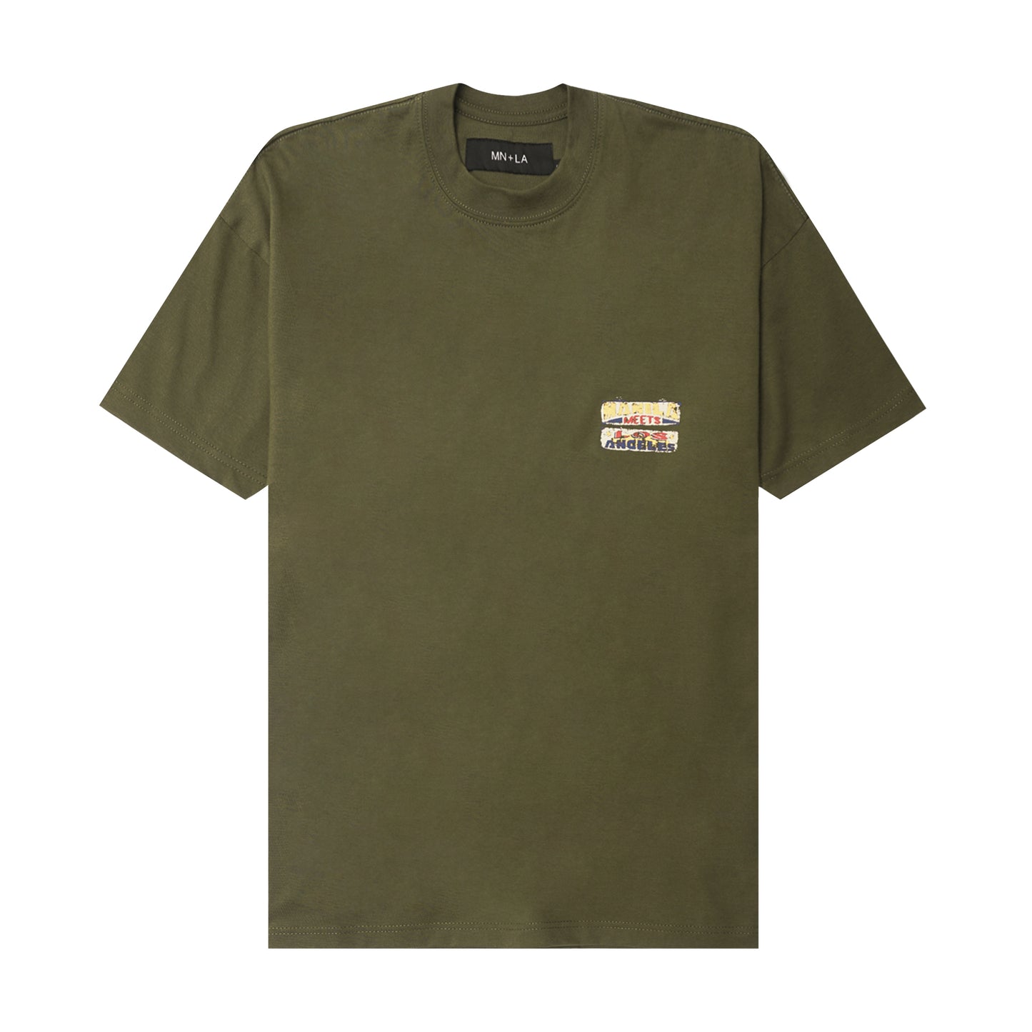 "SAFE TRIP" TEE IN OLIVE