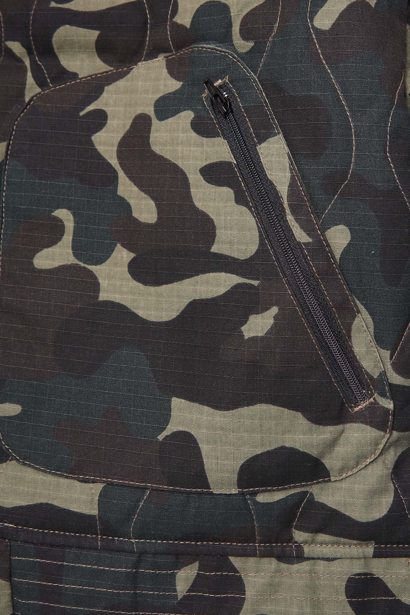 "FLOW" BOMBER JACKET IN WOODLAND CAMO