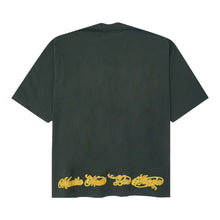 “BURNING STALLION” TEE IN HUNTER GREEN