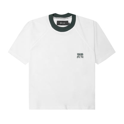 "33" TEE IN WHITE/HUNTER GREEN