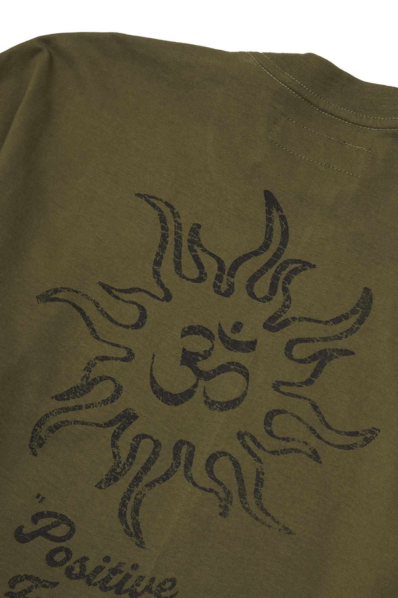 "POSITIVE FREQUENCIES" TEE IN OLIVE