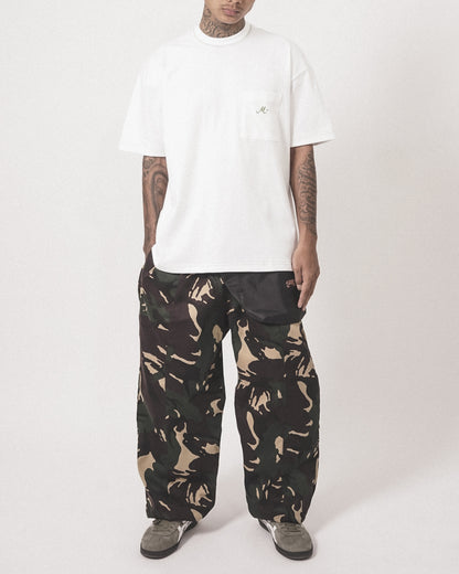 "WORLD TOUR" CARRIER