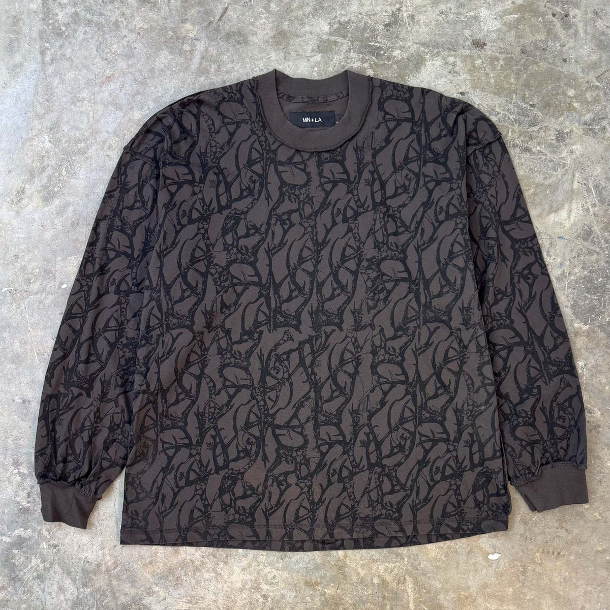 "VINES AND THORNS" RAW STITCH LONGSLEEVE TEE IN CHARCOAL GREY