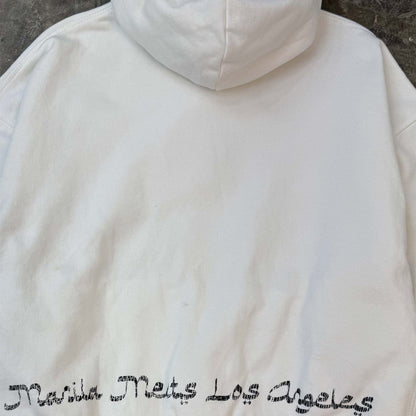 "LOVE HURTS" HOODIE IN WHITE