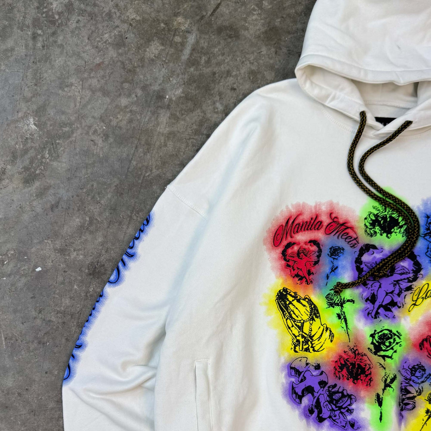 "CITY OF ANGELS" HOODIE IN WHITE