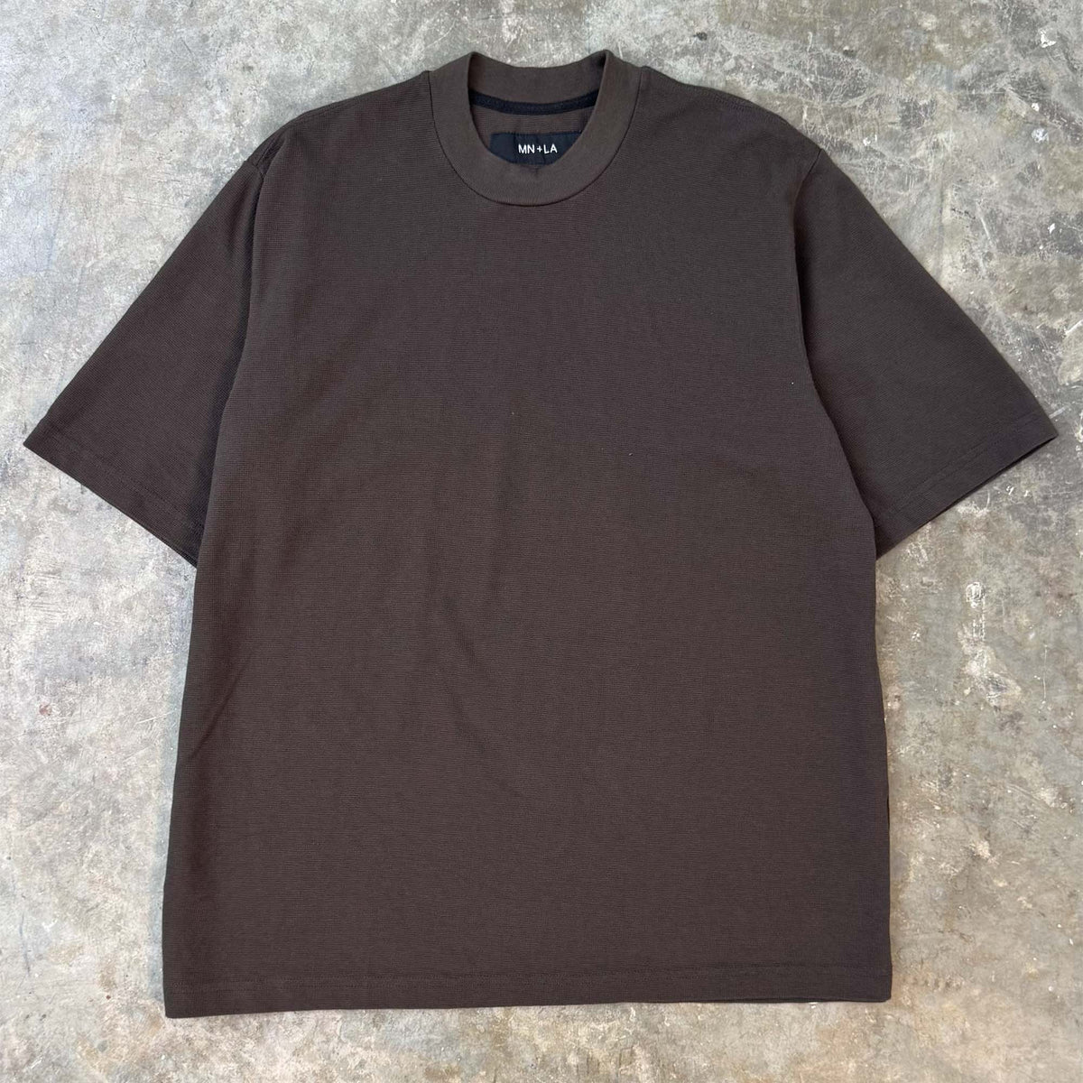 WAFFLE WEAVE OVERSIZED TEE IN CHARCOAL GREY