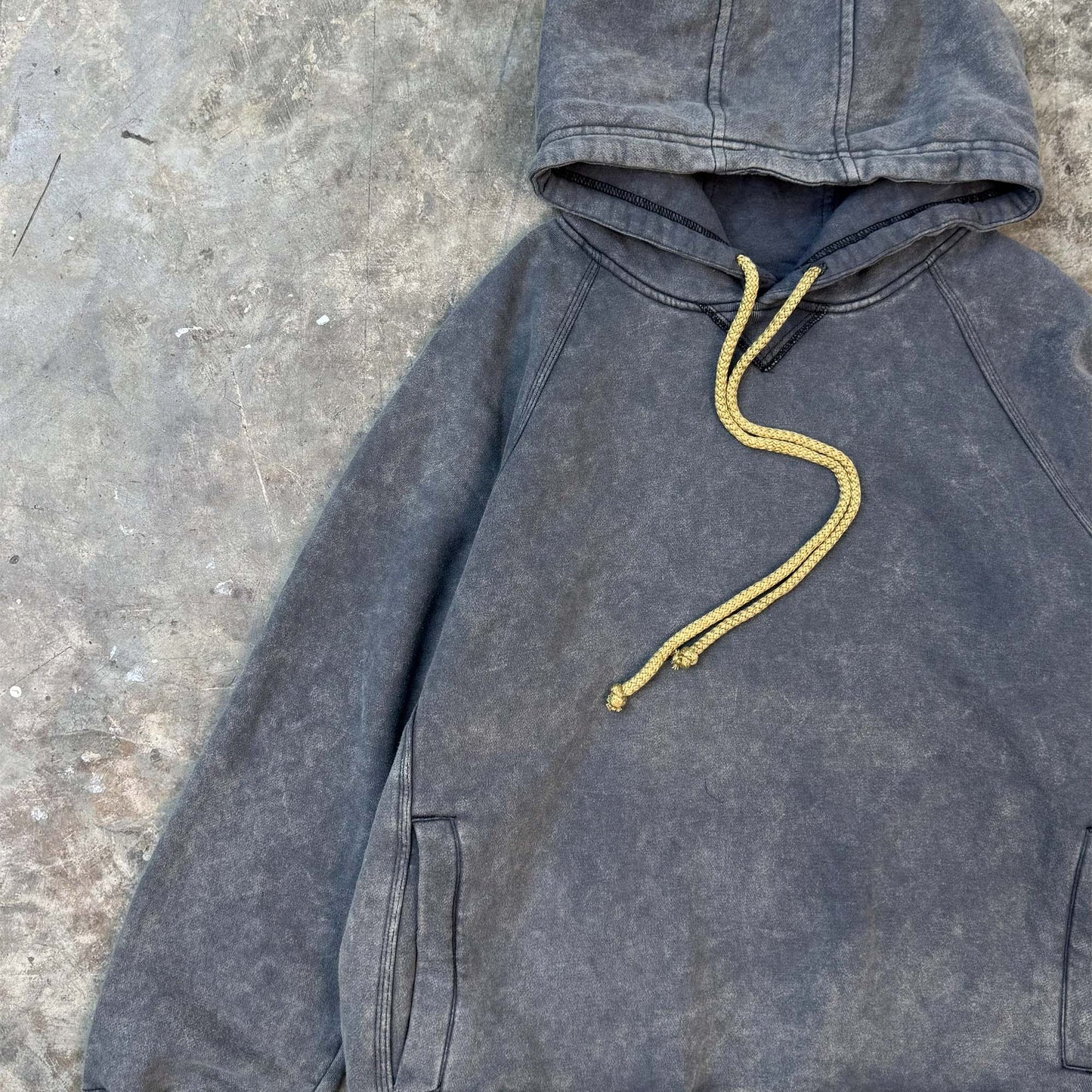 MILITIA HOODIE IN MOONSTONE