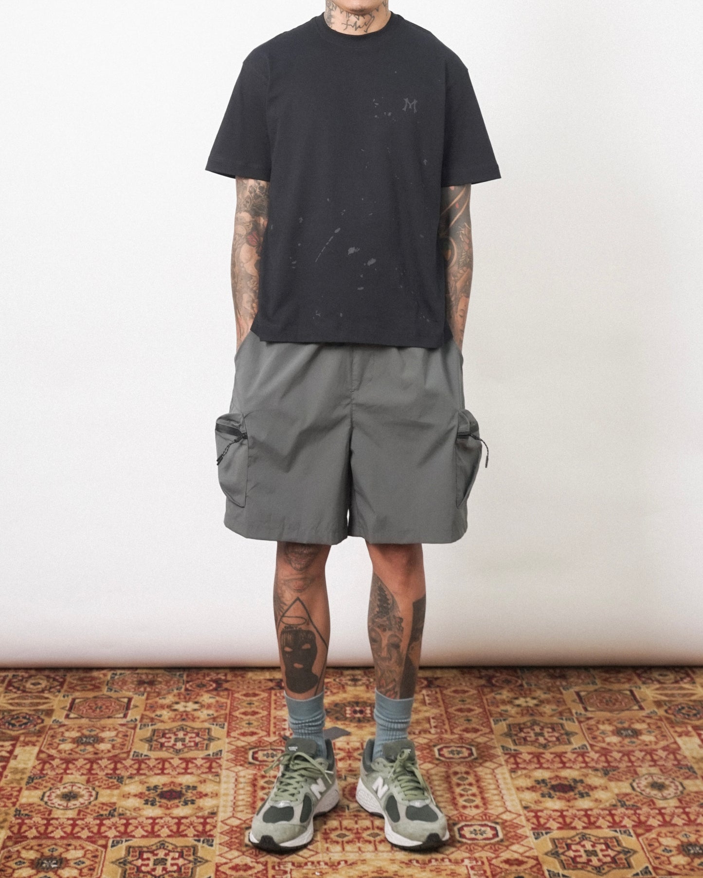 TREK SHORTS IN STONE GREY