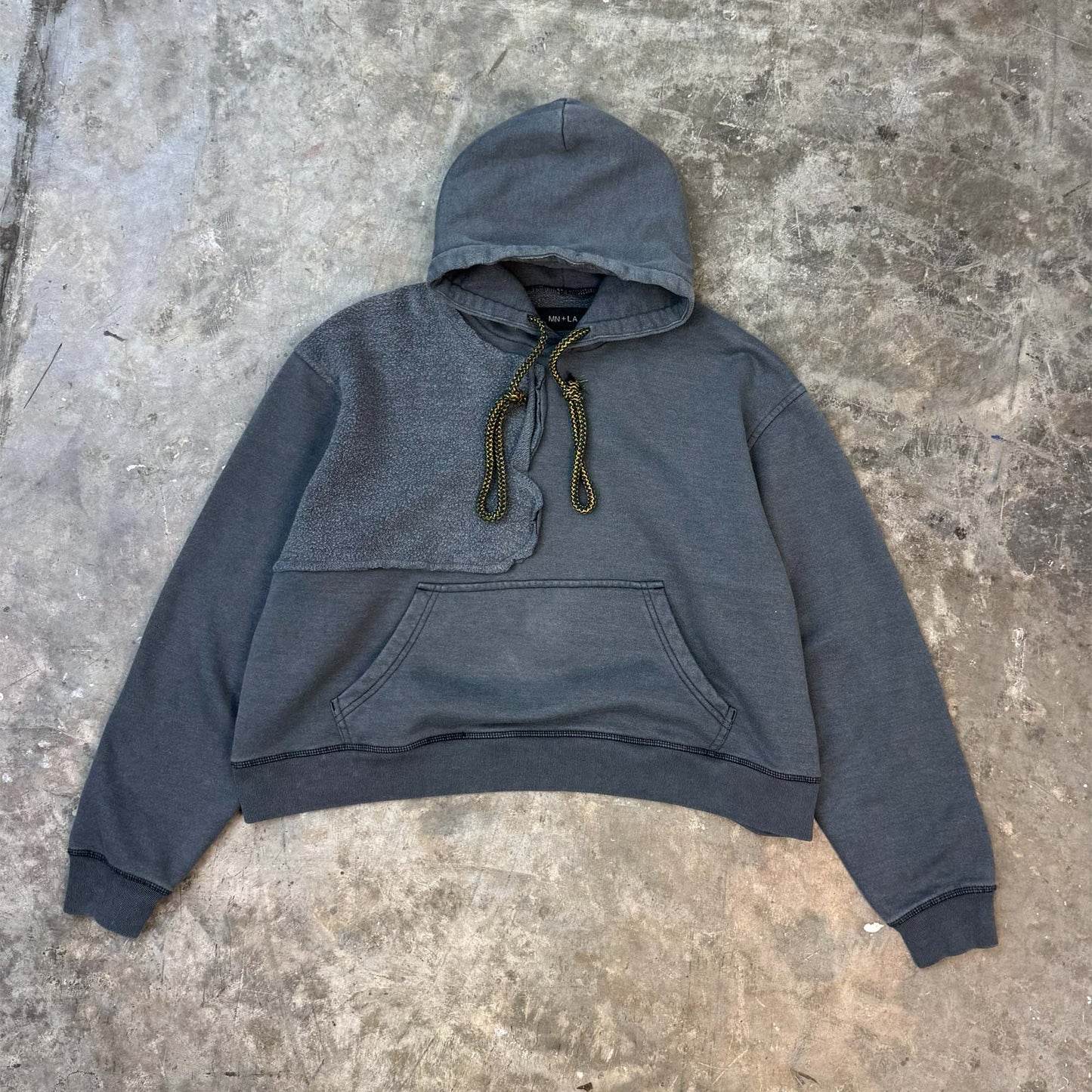 DECONSTRUCTED HOODIE IN CEMENT