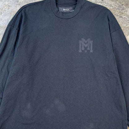 M'$ UNIVERSITY V2 LONGSLEEVE TEE IN CAVIAR