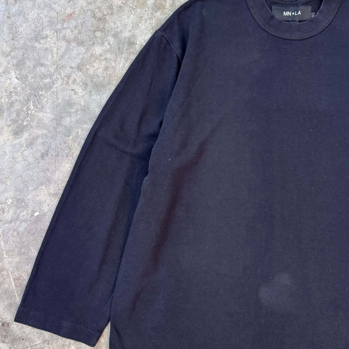 WAFFLE WEAVE LONGSLEEVE TEE V3 IN ANTHRACITE