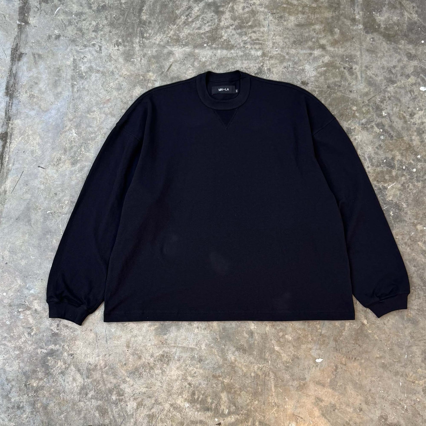 WAFFLE WEAVE MILITIA LONGSLEEVE TEE IN ANTHRACITE