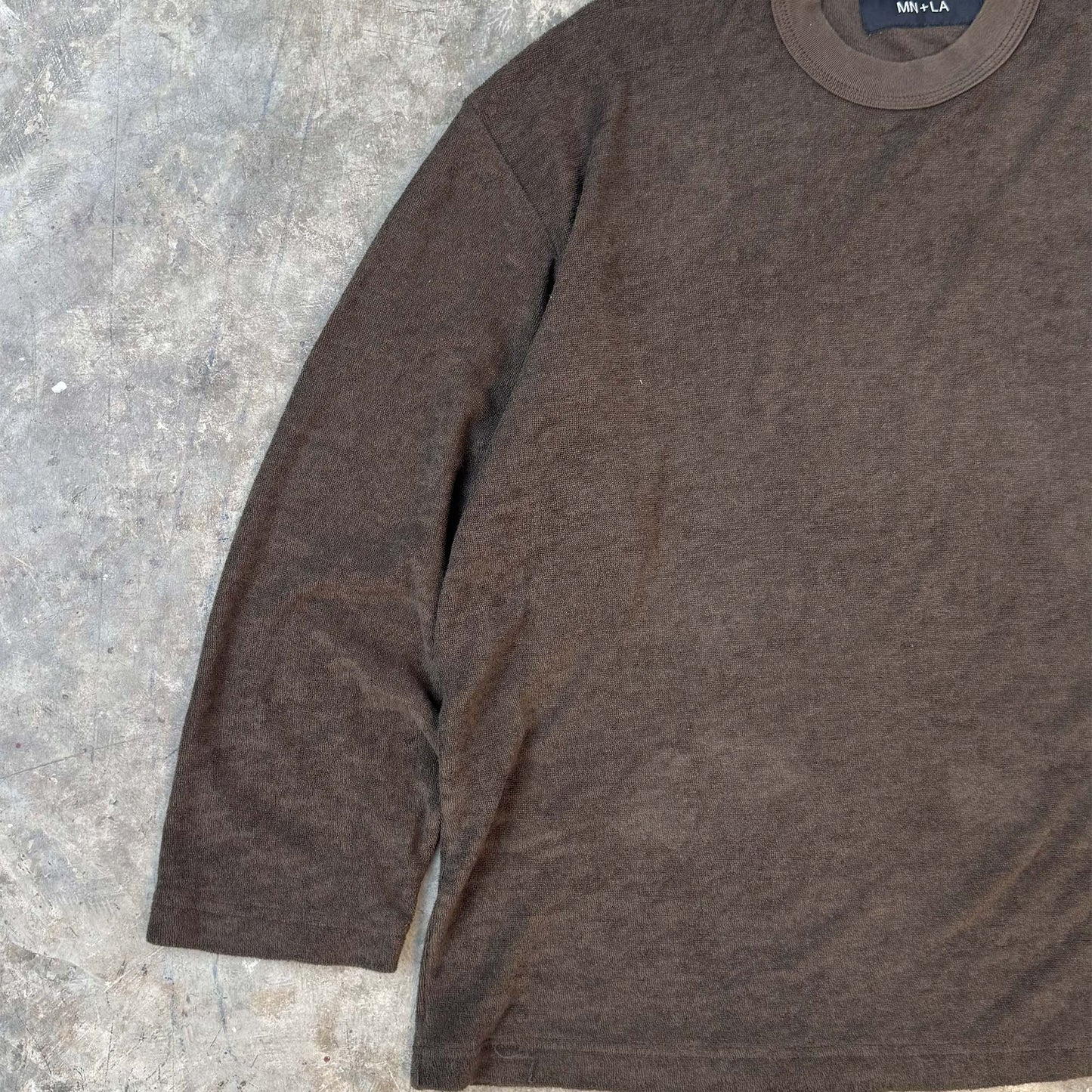 TOWEL TERRY LONGSLEEVE TEE IN CHARCOAL GREY