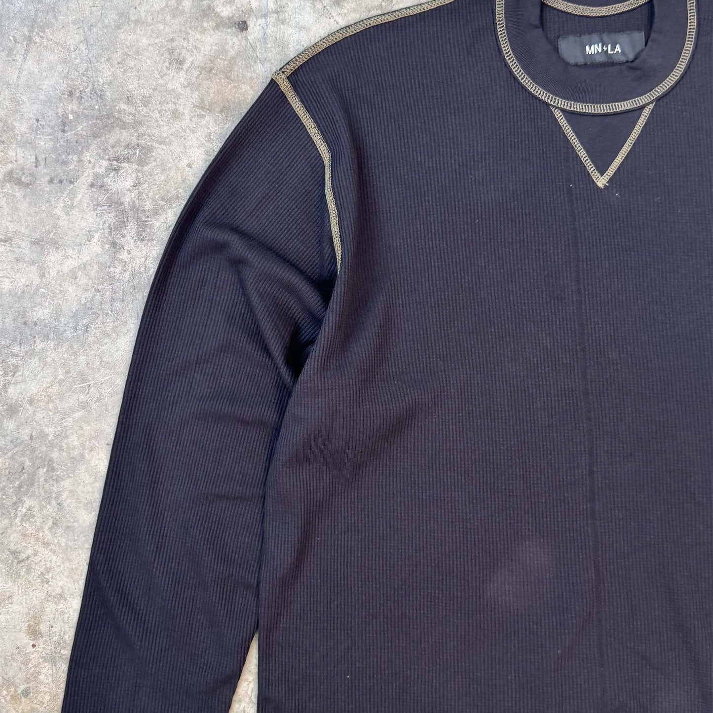 EXO™ MILITIA LONGSLEEVE TEE V3 IN ANTHRACITE/OLIVE