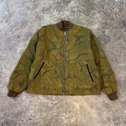 "FLOW" BOMBER JACKET IN JUNGLE CAMO