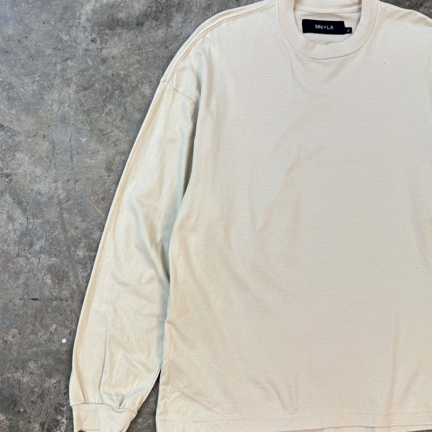 LONGSLEEVE TEE IN OAT