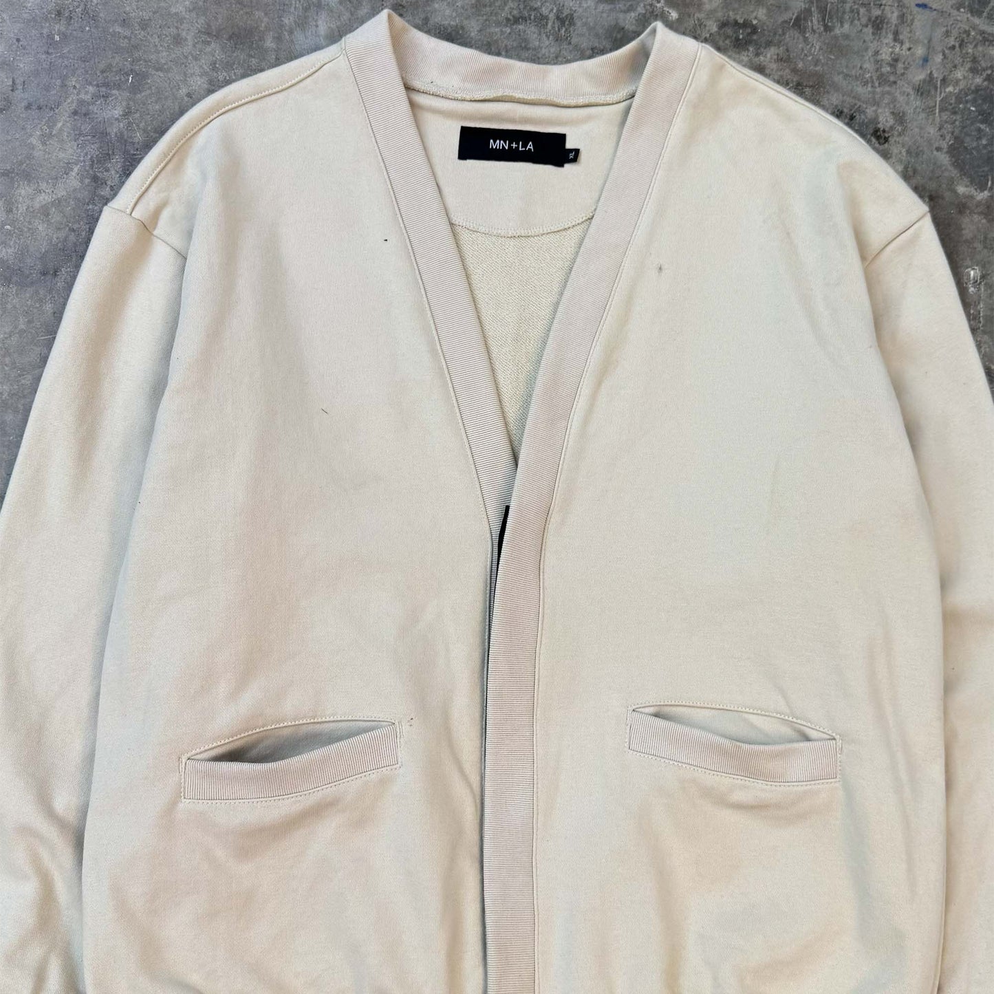 MN+LA™ CARDIGAN SAMPLE 001