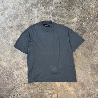BOX LITE TEE IN CEMENT GREY
