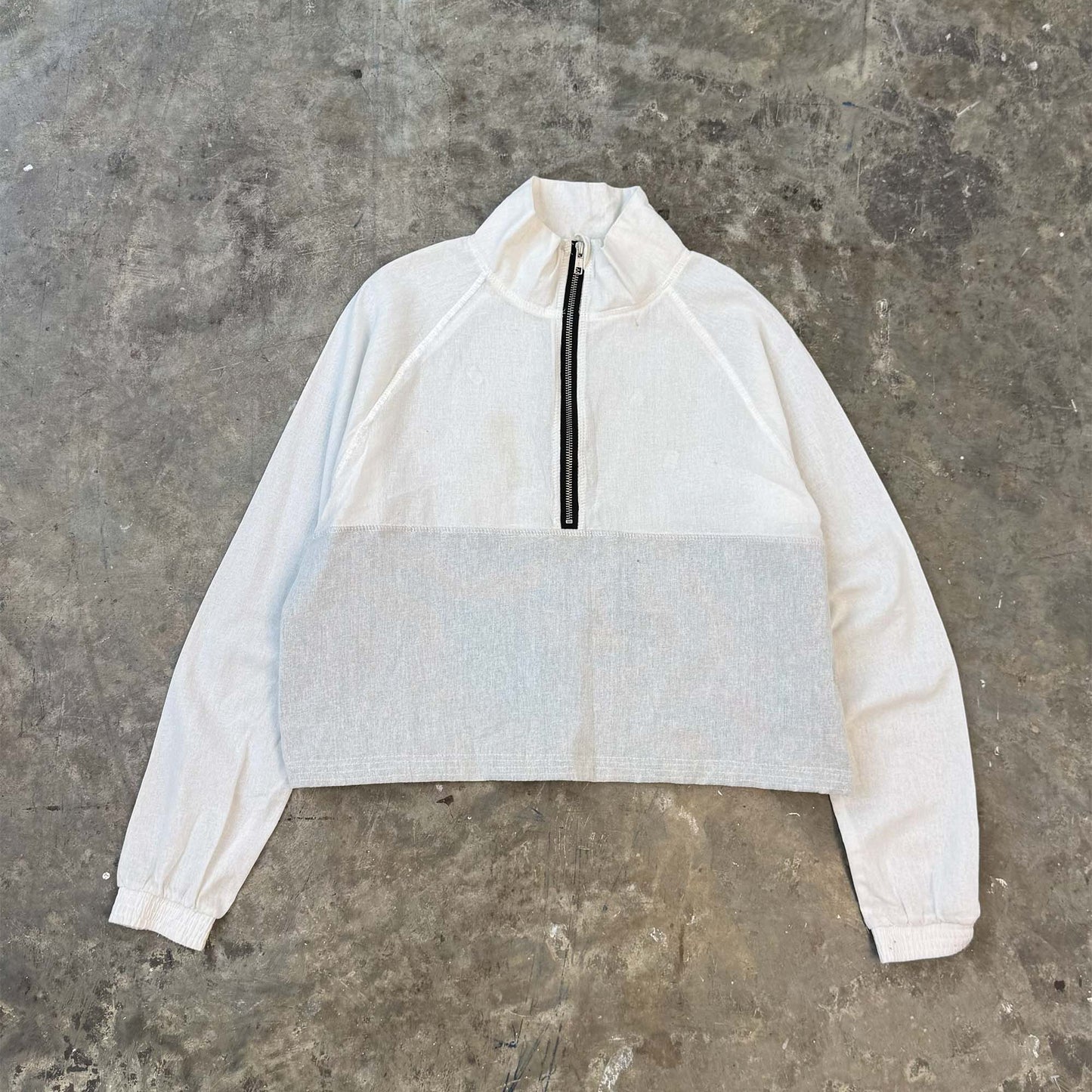 MN+LA™ SWEATSHIRT SAMPLE 007