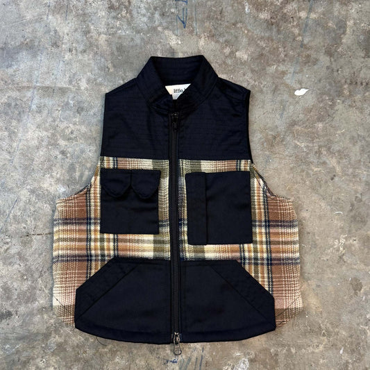 LITTLE HUMAN™ VEST SAMPLE 001