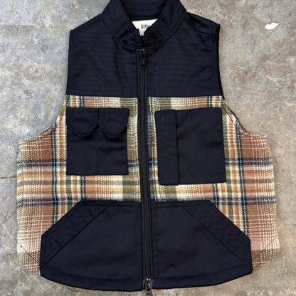 LITTLE HUMAN™ VEST SAMPLE 001