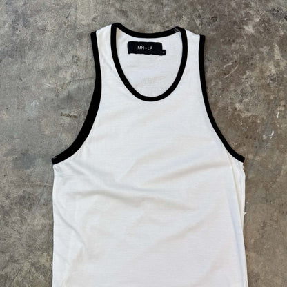 UNDERSHIRT IN WHITE