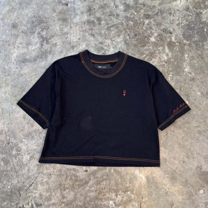 QUEEN OF HEARTS TEE IN CAVIAR
