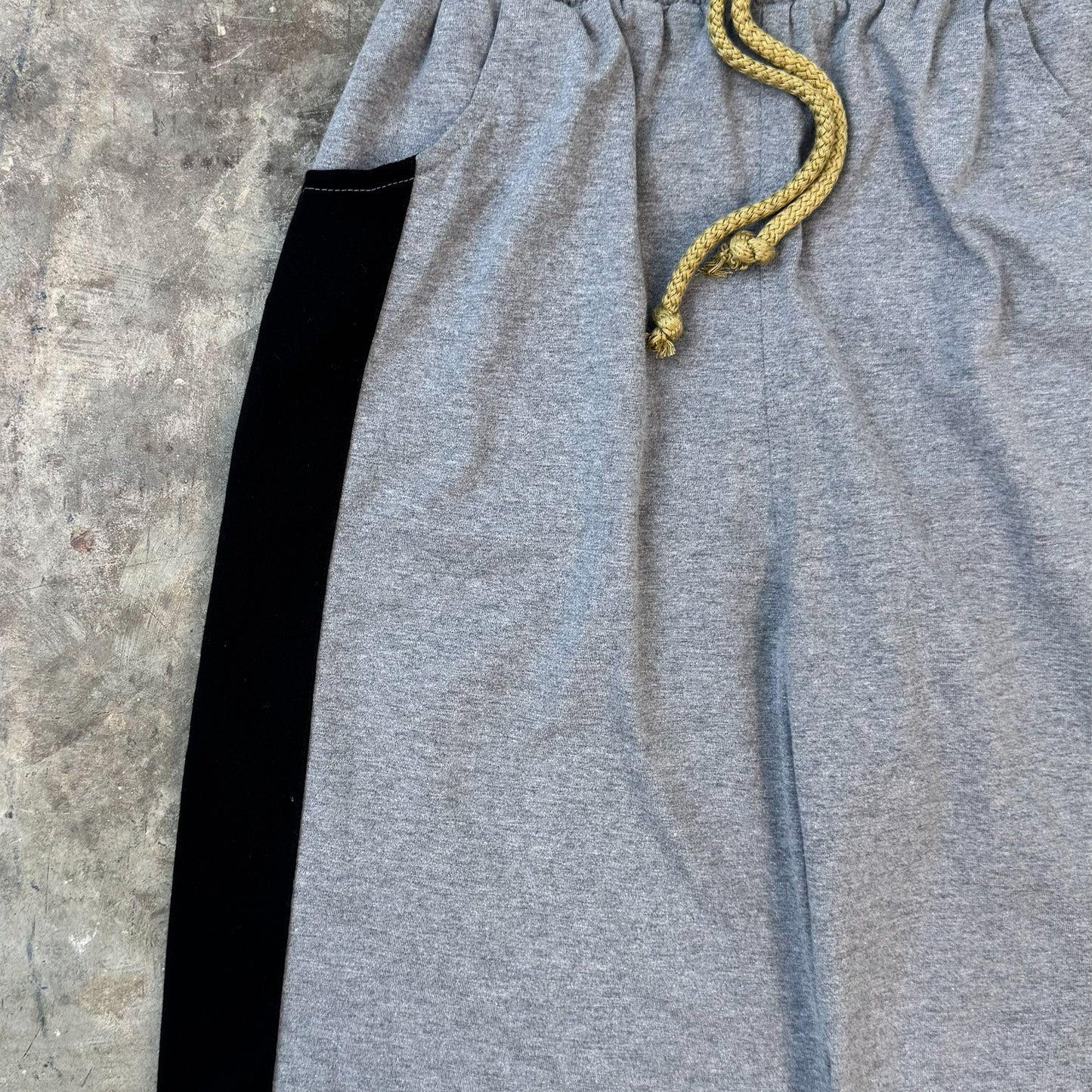 LITTLE HUMAN™ STRIDE SHORTS IN HEATHER GREY