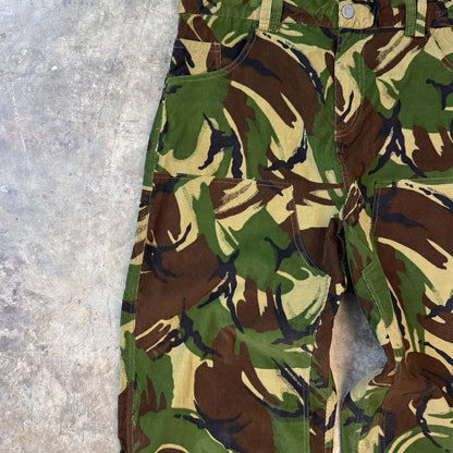 DOUBLE KNEE CHORE PANTS IN FOREST CAMO