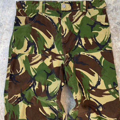 DOUBLE KNEE CHORE PANTS IN FOREST CAMO