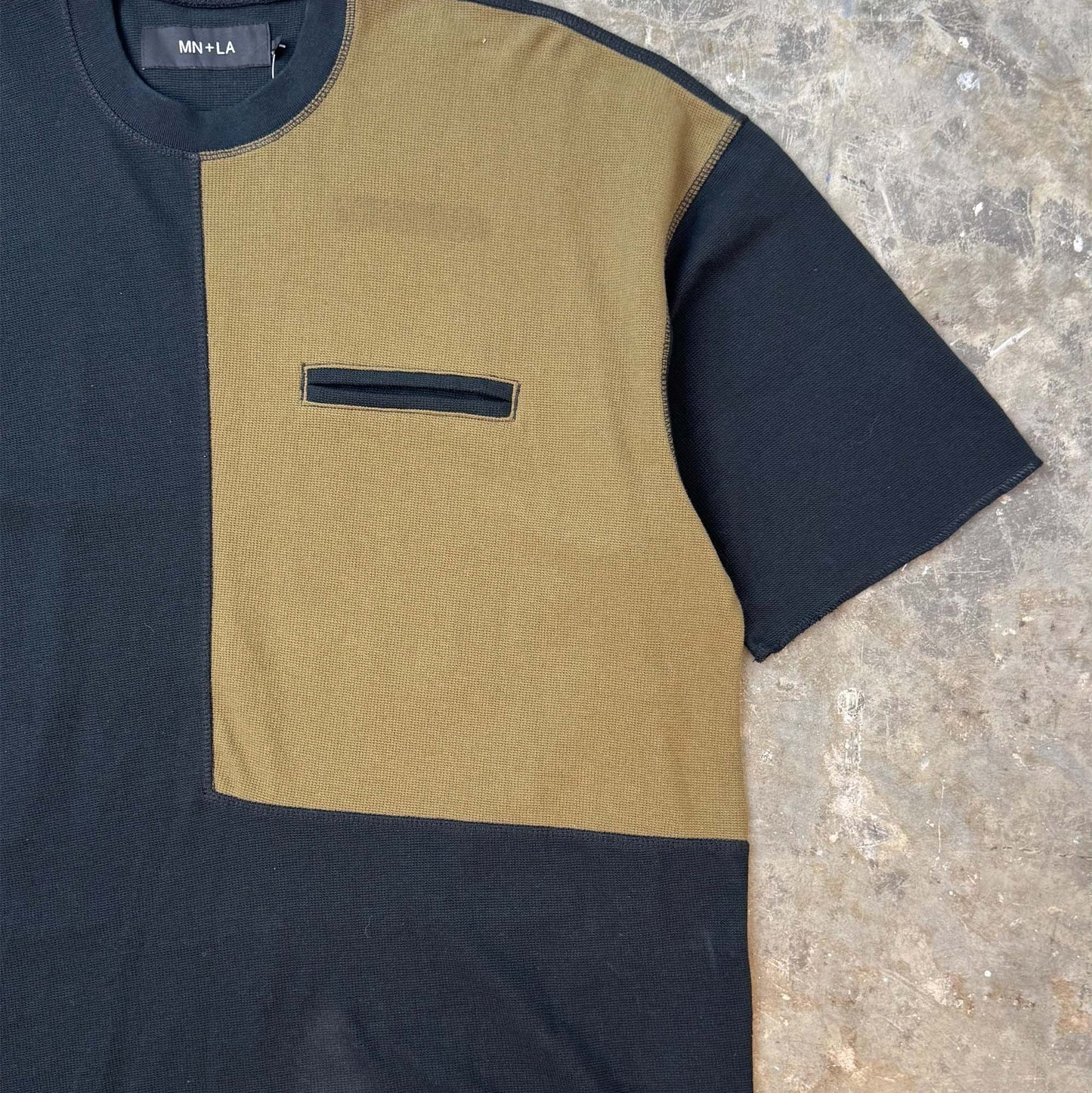 NEEDLEWORK POCKET TEE IN TAIGA