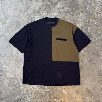 NEEDLEWORK POCKET TEE V2 IN TAIGA
