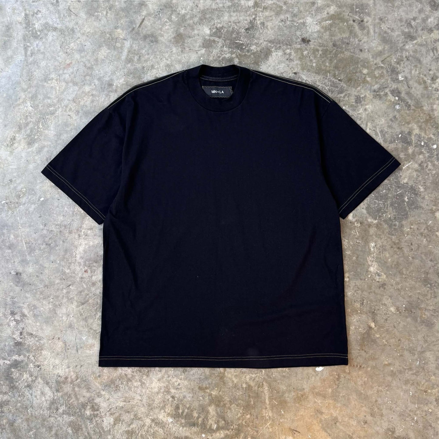 MN+LA™ MOCK NECK TEE SAMPLE 005