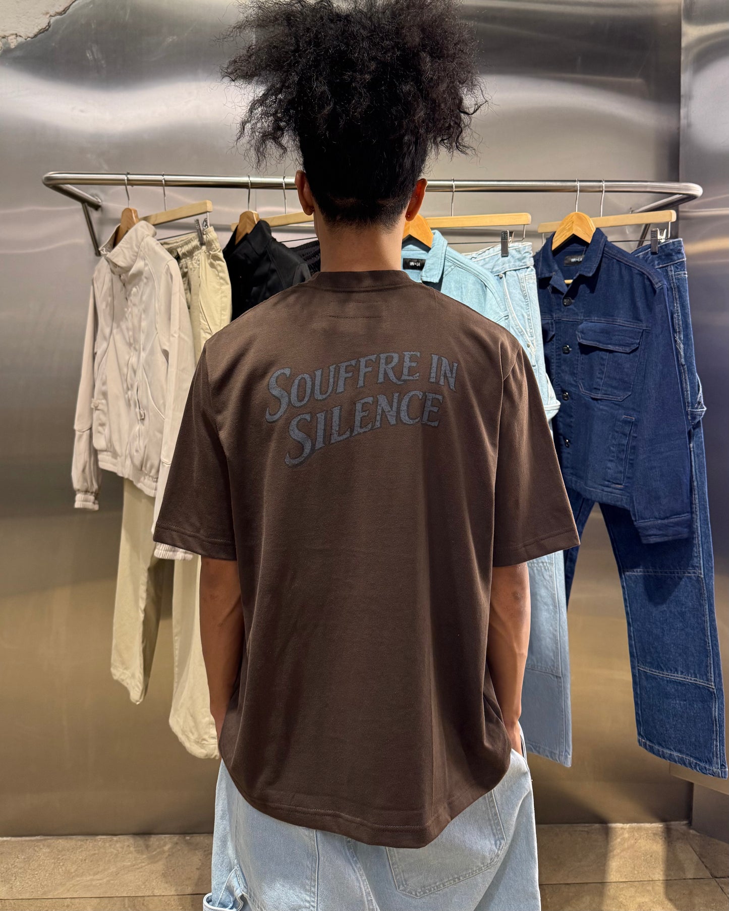 "SOUFFRE IN SILENCE" ULTRA HEAVY TEE IN WOOD