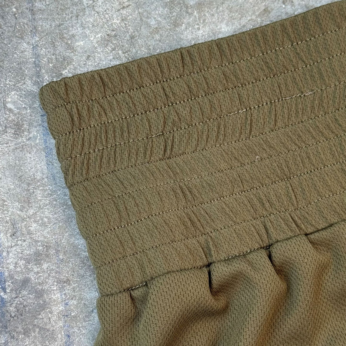 KNUCKLEHEAD MESH SHORTS IN OLIVE