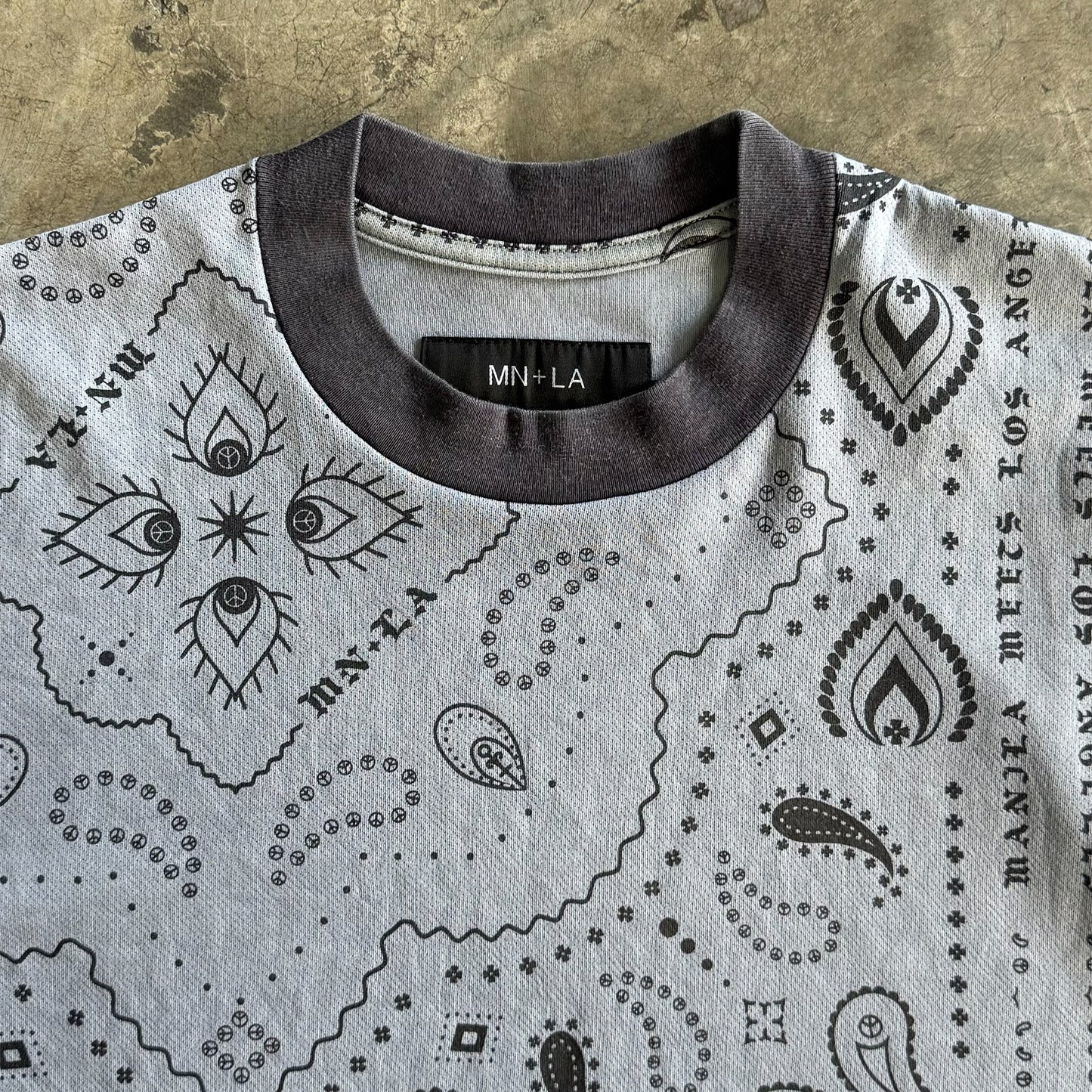 PEACE PAISLEY OVERSIZED TEE IN STEEL