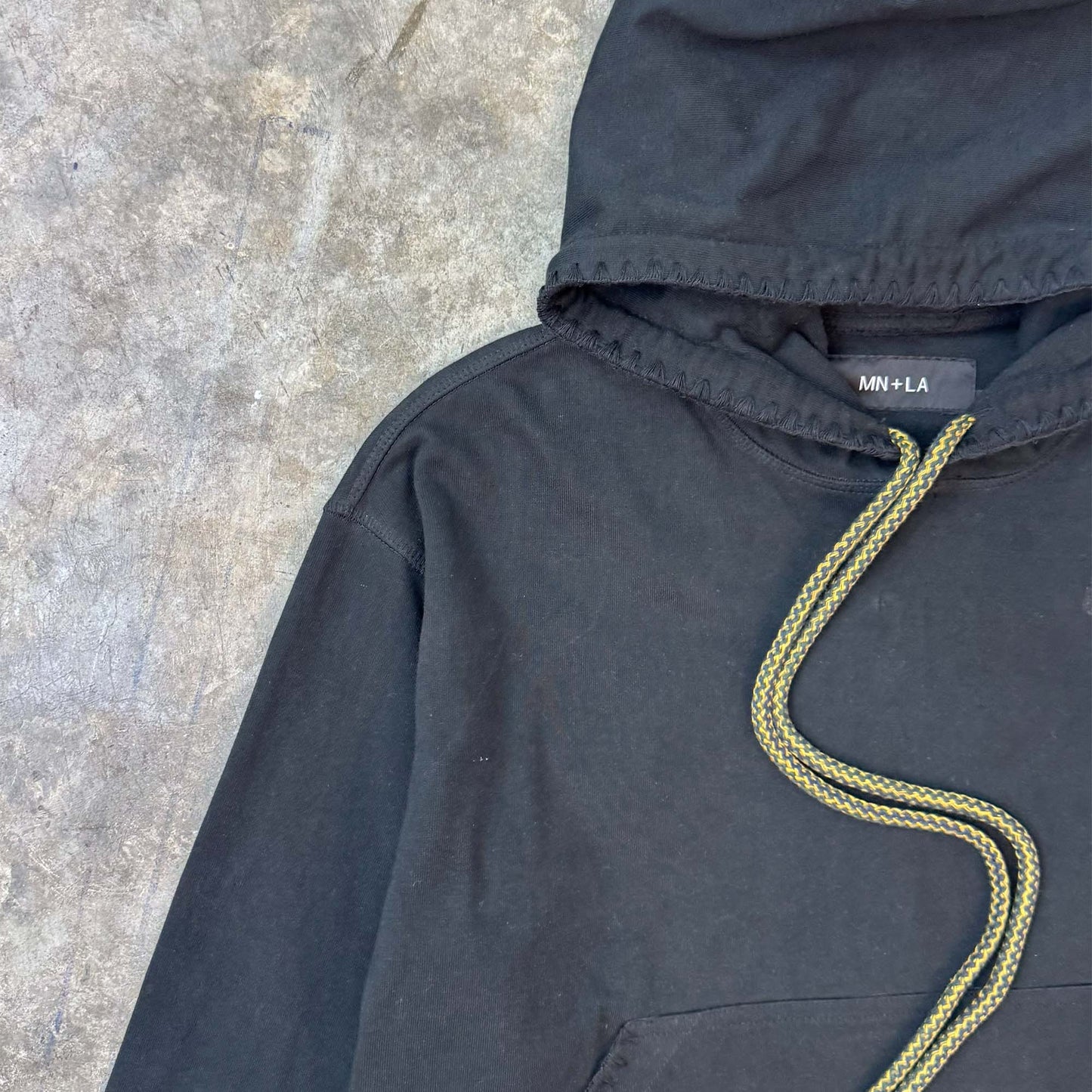 INCA HOODIE IN CAVIAR