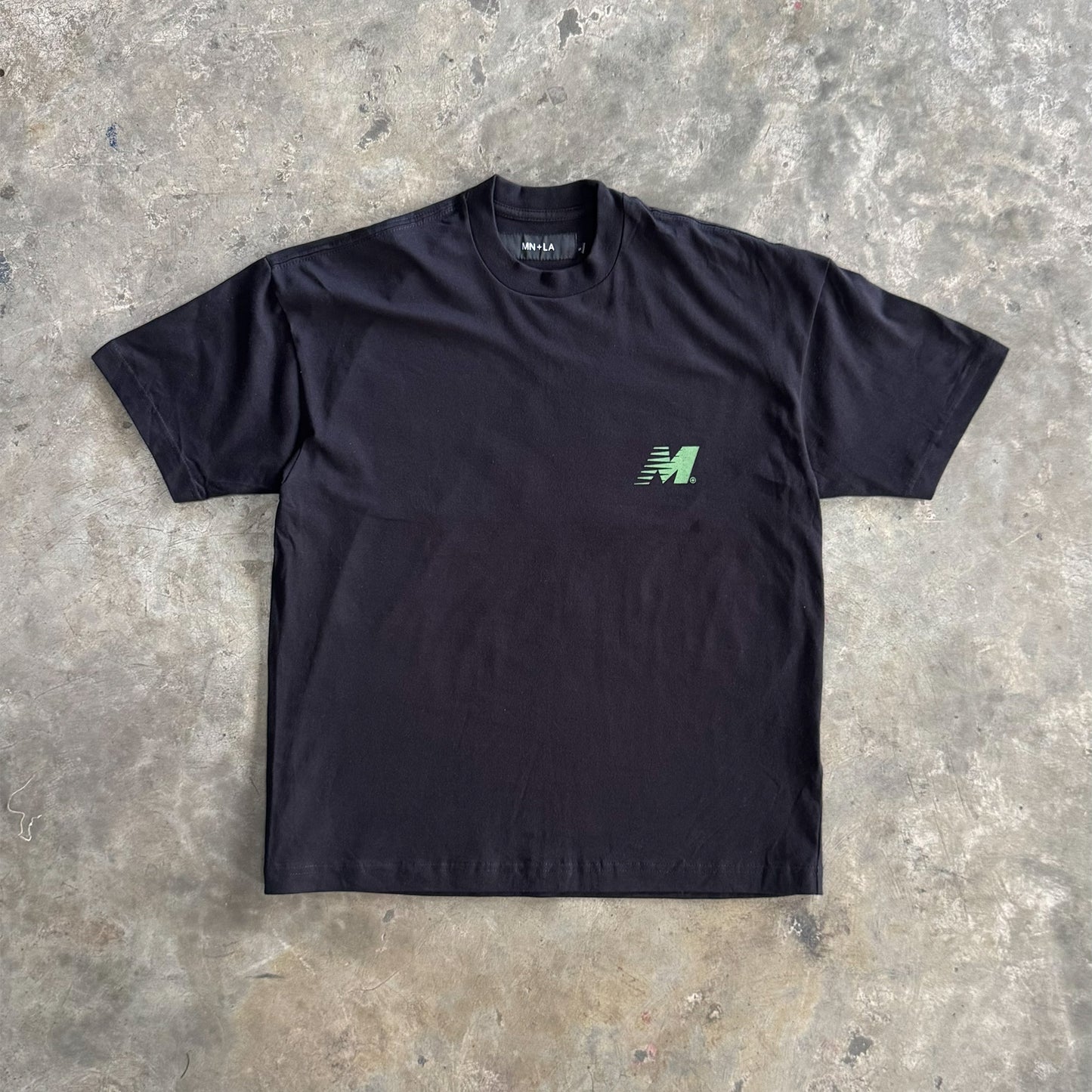 "OUTDOOR EXPLORATION" TEE IN GREEN GLOW